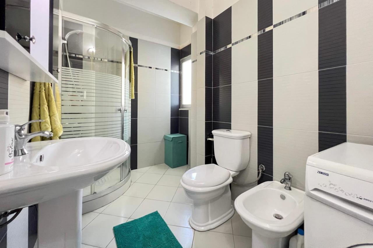 Sealavita, Modern 2 Bedroom Apartment Sea & Sunset View Vlorë Eksteriør billede